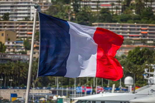 Flagge von Frankreich in der Mitte